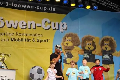 Bild: 2schneidig live beim Stuttgarter Kinderfestival