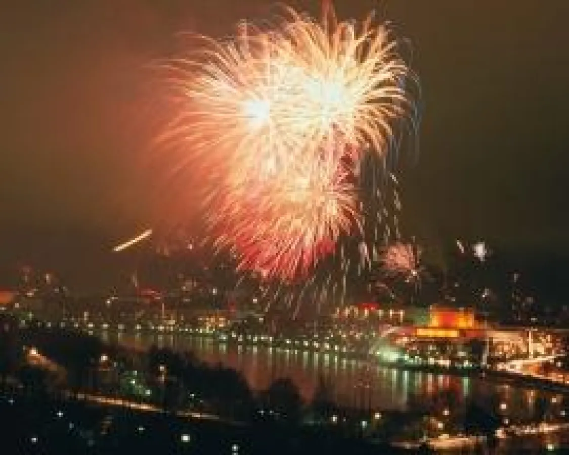 Tallink Silja: »Altes Jahr adé - Opernaufführung »Rigoletto« und Silvestergala in der Finnischen Nationaloper«