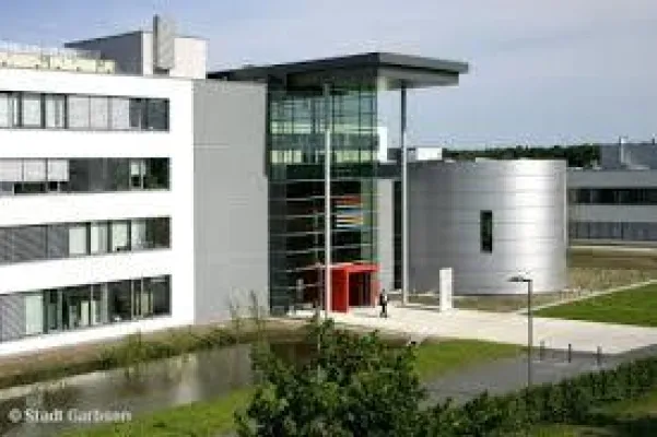 ERFOLGREICH VERNETZT VON NIEDERSACHSEN BIS BEIJING Bild: ERFOLGREICH VERNETZT VON NIEDERSACHSEN BIS BEIJING