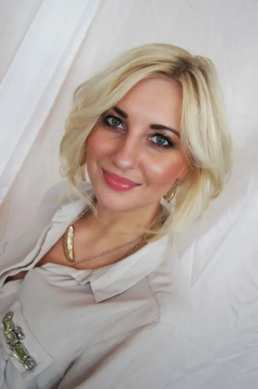 Irina Schmidt schließt ihre Ausbildung bei der Stadtparfümerie Pieper jetzt ab.