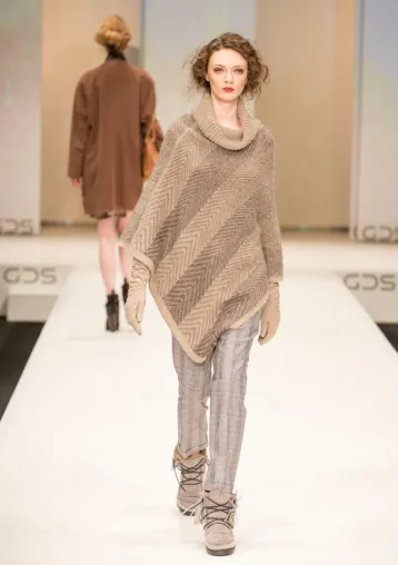 GDS Trend-Show zeigt Lammfell Fransen-Boots von Fashionlabel Minnetonka Bild: GDS Trend-Show zeigt Lammfell Fransen-Boots von Fashionlabel Minnetonka