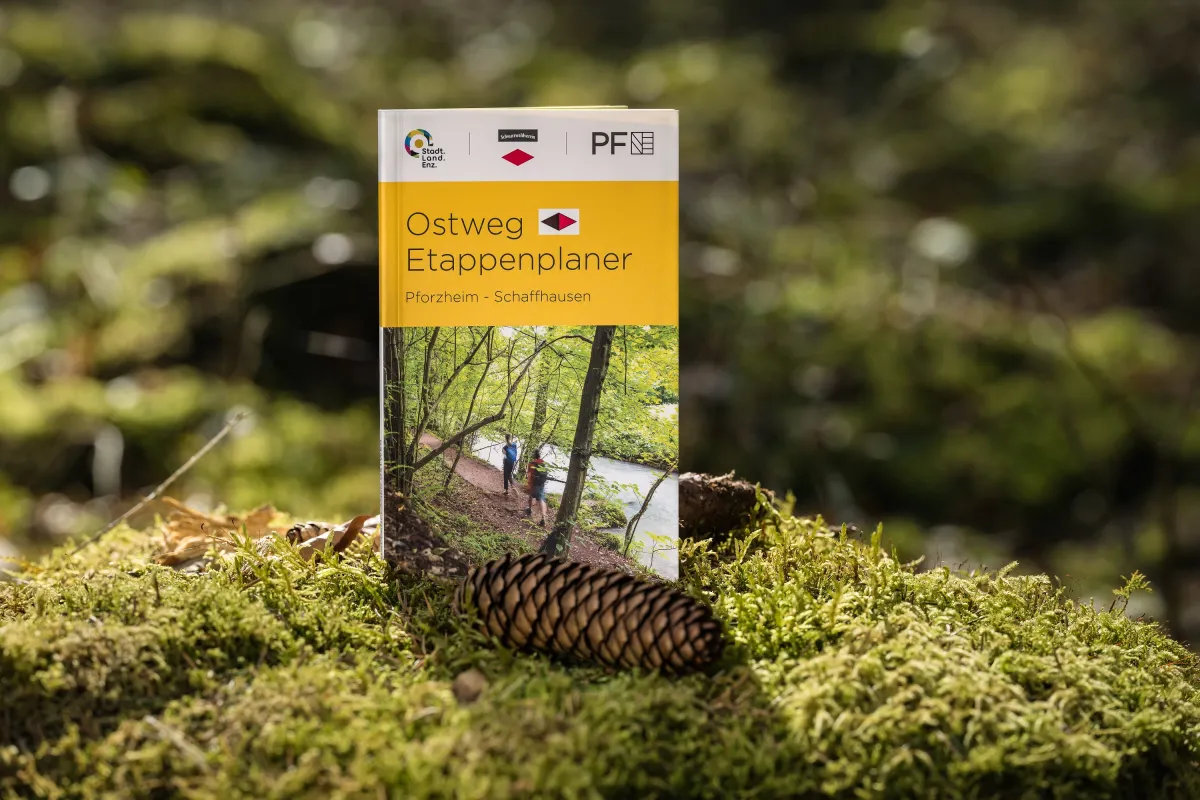 Der neue Ostweg-Etappenplaner (© Pierre Johne)