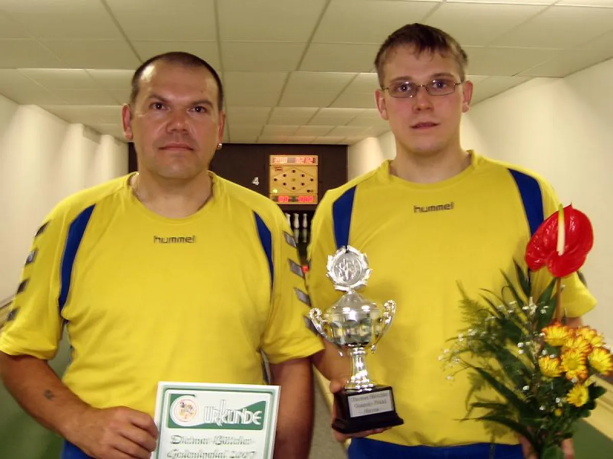 Das Siegerduo bei den Herren Frank und Tim Rösch (TSG Sehma II)