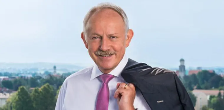 Bild: Live-Interview mit Gerhard Pfeifer im Bayerischen Rundfunk