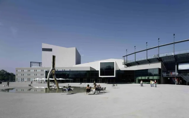Bild: Festspielhaus Bregenz rechnet mit 350.000 Besuchern für 2012