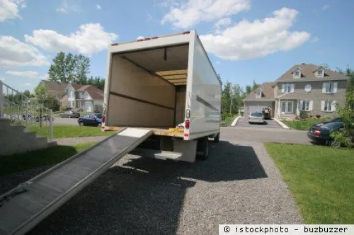 Halteverbot für den Umzug per Handy ordern Bild: Halteverbot für den Umzug per Handy ordern