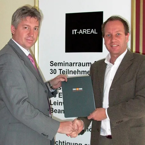 Bild: IT-Areal und TEL2WEB schmieden strategische Partnerschaft
