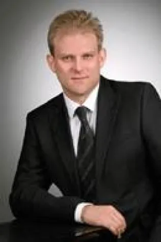 Bild: Klingen kreuzen mit den globalen Finanzmärkten