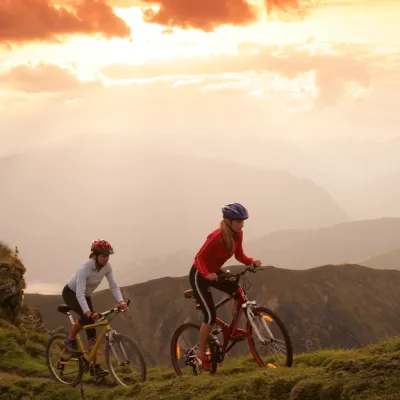 Mehr erleben mit 'Pro-Aktiv'... / Novum am Markt: Premiumprogramm stellt Individualität in den Mittelpunkt Bild: Mehr erleben mit 'Pro-Aktiv'... / Novum am Markt: Premiumprogramm stellt Individualität in den Mittelpunkt