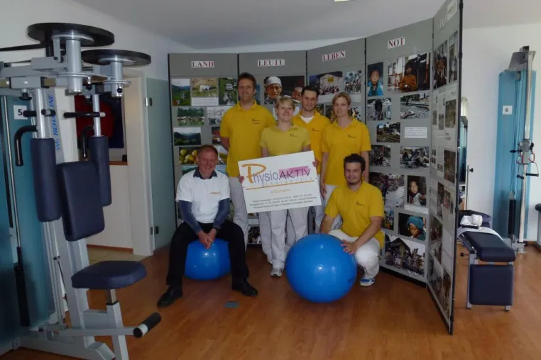 Bild: Physiotherapie in Königstein hilft Kindern in Assam