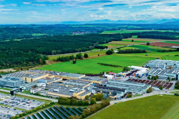 Hirschvogel setzt bei der Steigerung der Linienausbringung und der Realisierung der Smart Factory auf i-flow Bild: Hirschvogel setzt bei der Steigerung der Linienausbringung und der Realisierung der Smart Factory auf i-flow
