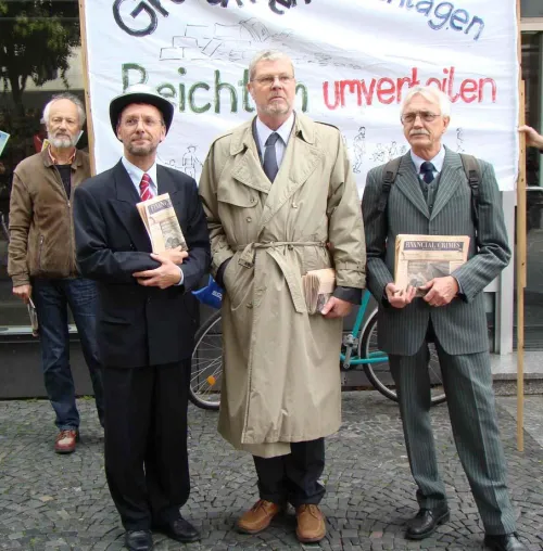 Bild: Zocker zur Kasse - DIE LINKE. Mainz demonstriert gemeinsam mit attac für die Zerschlagung der Privatbanken