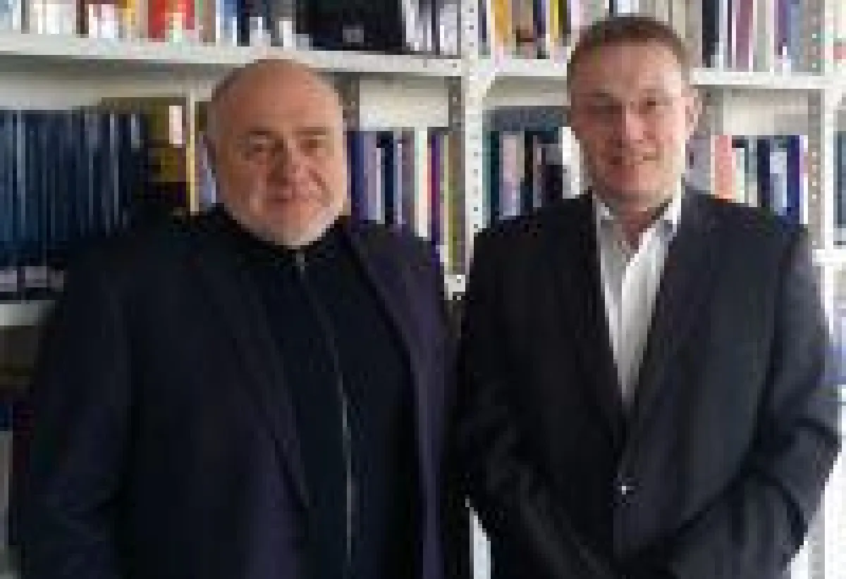 Rezzo Schlauch unterstützt die Allensbach Hochschule, Rezzo Schlauch, MdB a.D. und Staatssekretär a.D. und Kanzler Timo Keppler