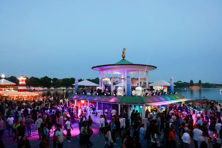 Bild: Maschseefest 2026 zur Halbzeit: Mehr als eine Million Gäste!