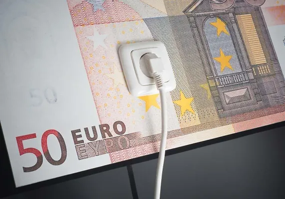Bild: Clever sparen: Vom Stromverbraucher zum Selbsterzeuger