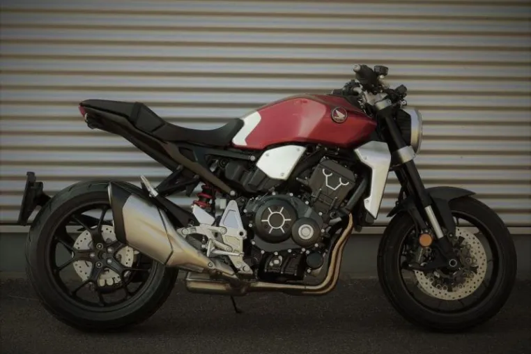 Bild: ABM stattet aus: Motorradzubehör für die brandneue Honda CB 1000 R Neo Sports Cafe