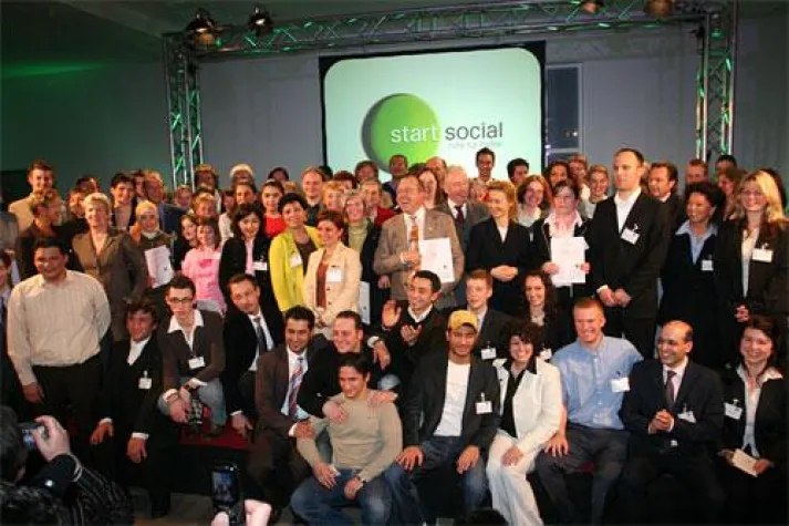 Bild: Agentur "Corporate Design Management" engagiert sich mit Erfolg sozial