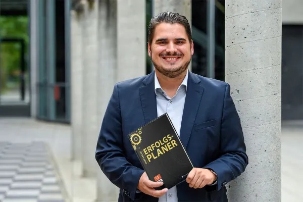 Bild: Bestsellerautor Tobias Epple launcht Planungstool – „ChefsacheErfolgsplaner“