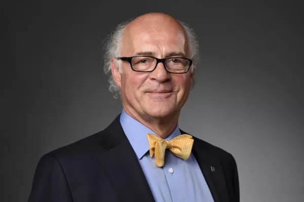 Bild: Klaus Endress ist neuer Ehrensenator