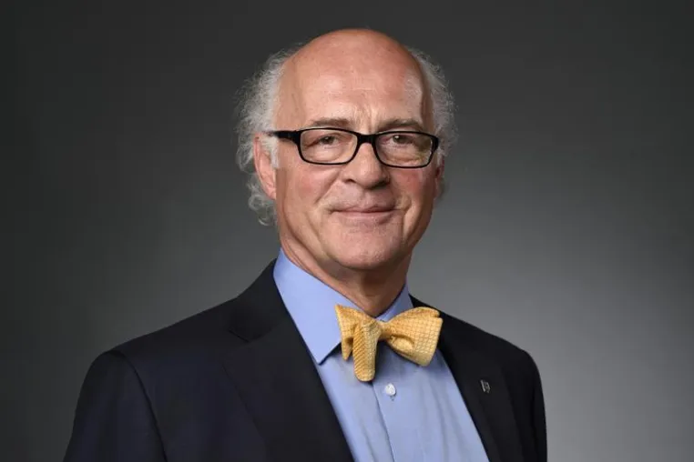 Klaus Endress ist neuer Ehrensenator Bild: Klaus Endress ist neuer Ehrensenator