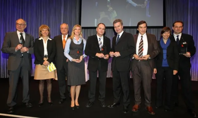 KraftCom erhält den Gastro-Innovationspreis für das Energiemanagement Hotelnet-EM auf der INTERGASTRA 2010. Bild: KraftCom erhält den Gastro-Innovationspreis für das Energiemanagement Hotelnet-EM auf der INTERGASTRA 2010.