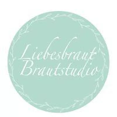 Bild: Brautmodengeschäft mit exklusiver Beratung und großer Auswahl – Brautstudio Liebesbraut