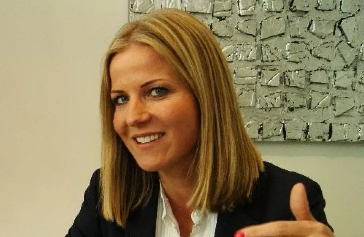 Bild: Finanzberaterin im Interesse der Kunden