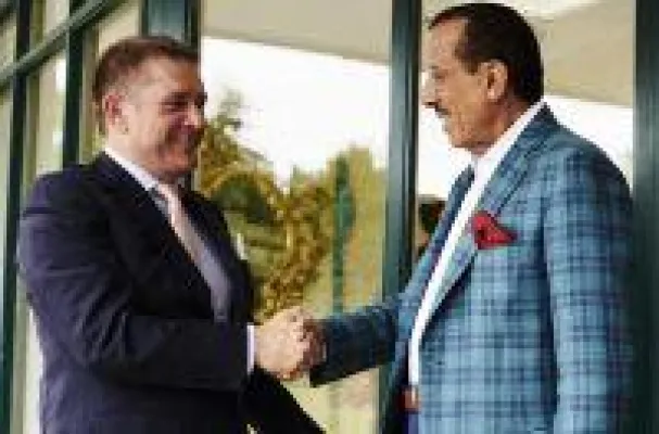 Bild: LHVC und Al Habtoor-Gruppe unterzeichnen größten Vertrag für Vacation Club Resorts in Dubai