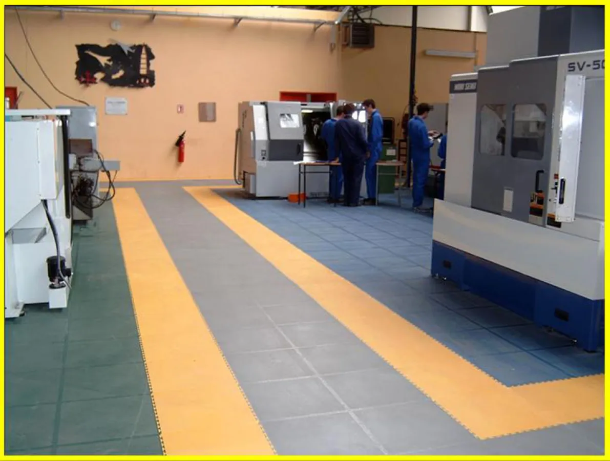 Die Traficline-Bodenplatten der TLM-Gruppe