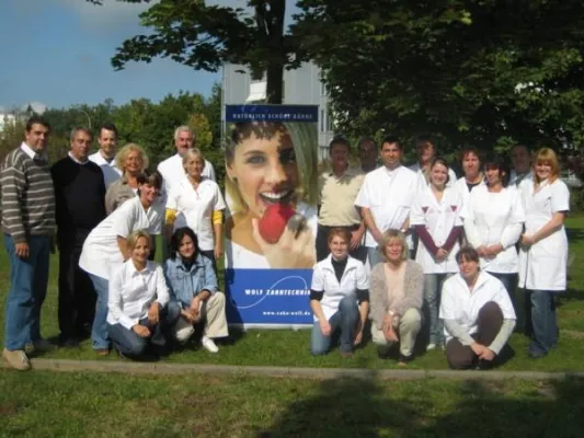 20 Jahre Wolf Zahntechnik Freiburg Bild: 20 Jahre Wolf Zahntechnik Freiburg