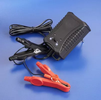 Bild: Ladegeräte für 6 und 12V Blei Akkus