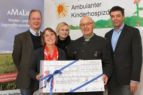 Krumbach Familienstiftung unterstützt den Ambulanten Kinderhospizdienst AMALIE mit einer Spende über 4.000 € Bild: Krumbach Familienstiftung unterstützt den Ambulanten Kinderhospizdienst AMALIE mit einer Spende über 4.000 €