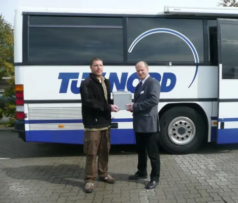 Baggern für die Bildung Bild: Baggern für die Bildung