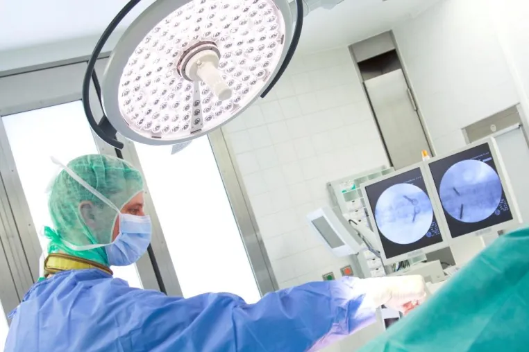 Bild: Mehr Platz für operative Eingriffe - Orthopädische Klinik München-Harlaching eröffnet neuen OP-Saal