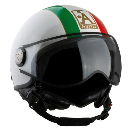 Bild: Die italienische Helmmarke A-Style hat mit trendigen Modellen den deutschen Markt erobert