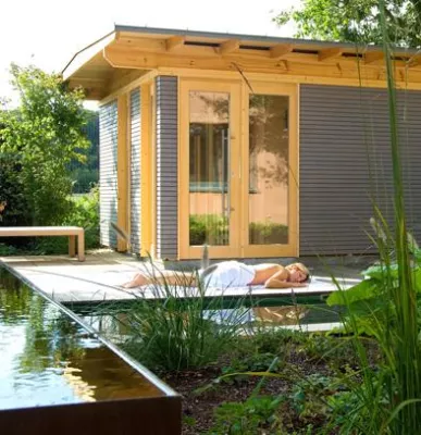 Bild: Kleines Haus fürs große Glück: Im eigenen Garten gesund schwitzen