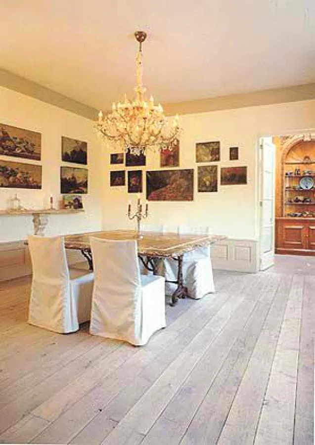 Wählen Sie aus den schönsten Hölzern der Heimat oder der Tropen  - wir fertigen Ihren individuellen Massivholzboden speziell für Si