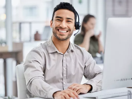 Bild: Von der Arbeitslosigkeit in den IT-Job: Ein Absolvent des Weiterbilders GFN berichtet