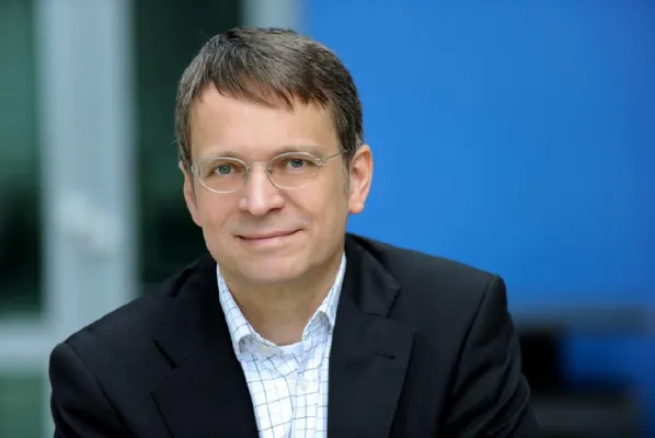 Marketing-Kommunikation rückt bei den Sparkassen in den Vordergrund Bild: Marketing-Kommunikation rückt bei den Sparkassen in den Vordergrund