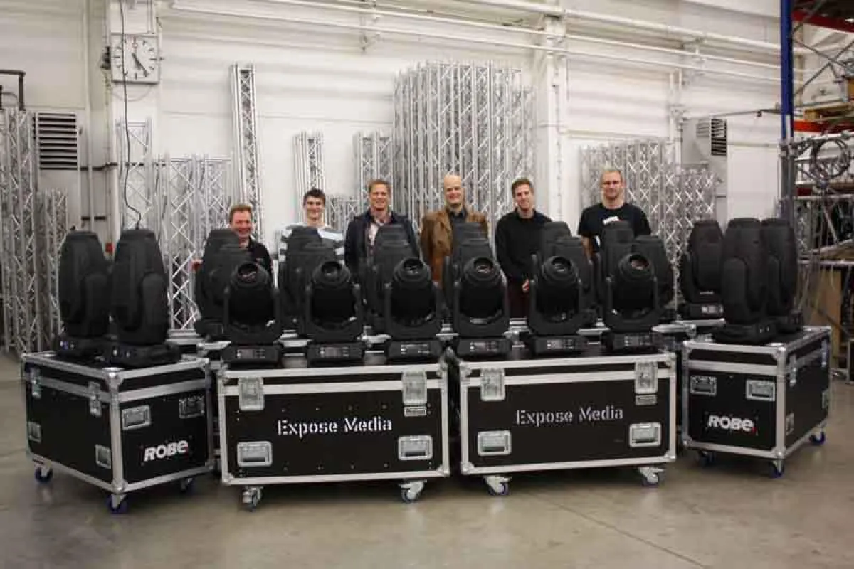 Das Team von Expose Media freut sich über das neue Equipment (Foto: LMP)