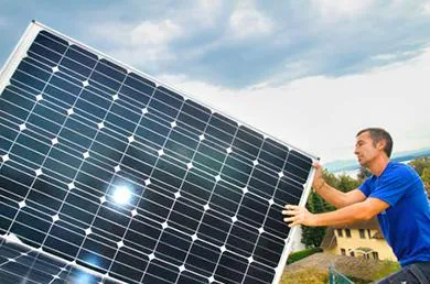 Bild: Jetzt auf Sonnenenergie setzen und bares Geld sparen