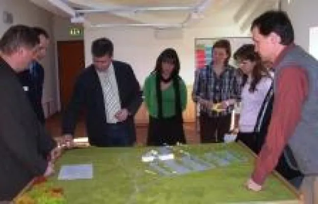 Bild: Nationalparkidee von allen getragen - Geschäftsführer unterzeichnen „Letter of Intent“ im Nationalpark-Zentrum