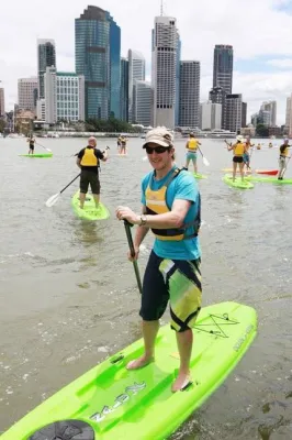 Brisbane beim Abseilen und Stand up Paddle Boarding sowie auf geführter Fahrrad-Tour erkunden Bild: Brisbane beim Abseilen und Stand up Paddle Boarding sowie auf geführter Fahrrad-Tour erkunden
