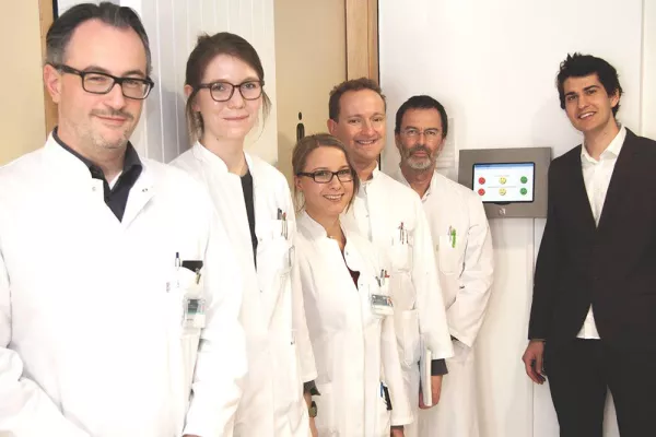 Bild: Klinik für Psychiatrie der TU München führt Tablet Befragungssystem von Demoskopia ein