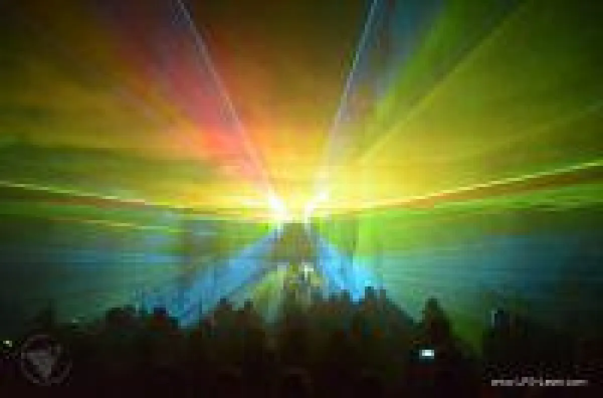 Lasershow von LPS am Wasserschloss im Schlosspark Eichtersheim, Pfingstmarkt Angelbachtal 2018