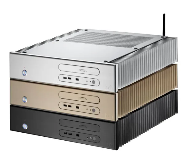 Bild: HUSH Technologies stellt seine neue E-Serie basierend auf der Windows XP Media Center Edition 2005 vor