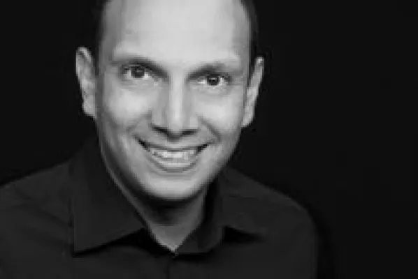 Bild: Fachkräftemangel lösen mit Menschen in Interaktion. on the rock macht Unternehmen für Mitarbeiter sexy.