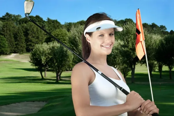 Bild: Von Golfern für Golfer: Der neue Online-Shop NelleLebeg Golf