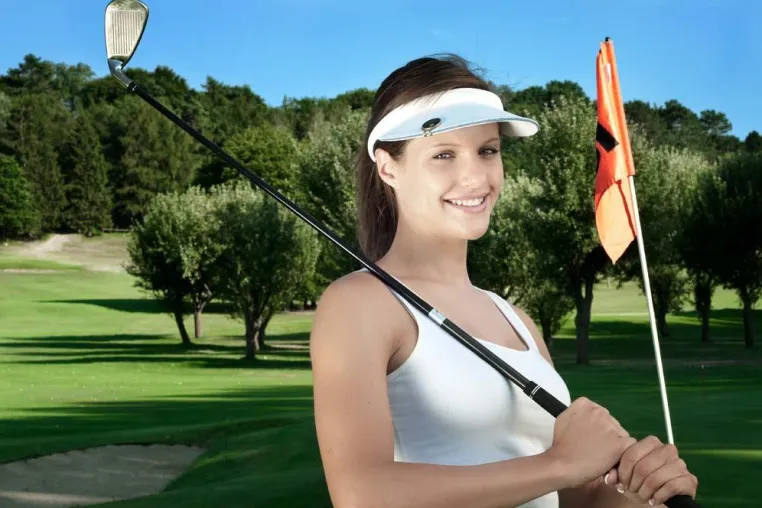 Bild: Von Golfern für Golfer: Der neue Online-Shop NelleLebeg Golf