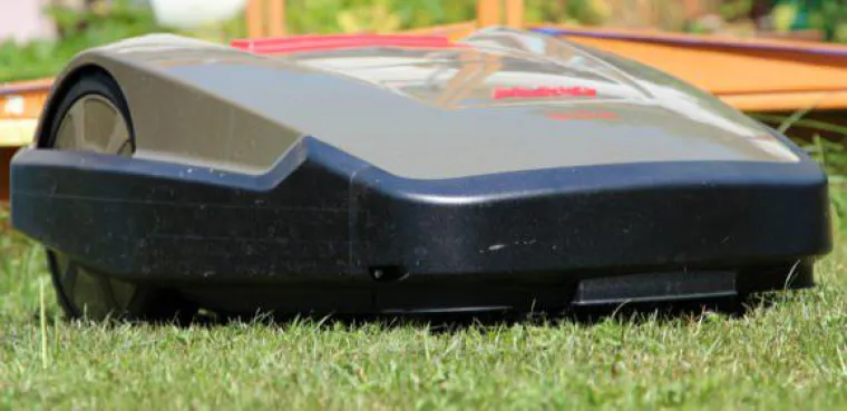 Bild: Gartenmagazin.net testet den AL-KO Robolinho 3000